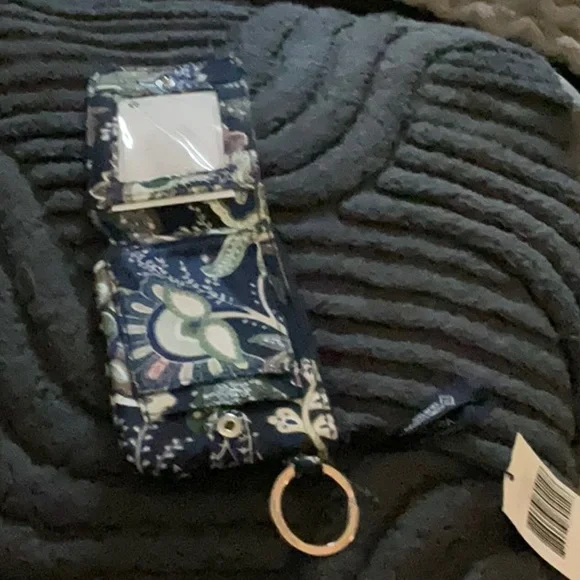 NWT Vera Bradley Zip IDCase/ wallet - Picture 10 of 10